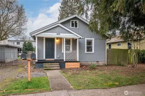 859 7th Ave, Longview, WA 98632
