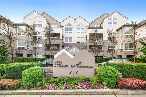 615 6th St #310, Kirkland, WA 98033