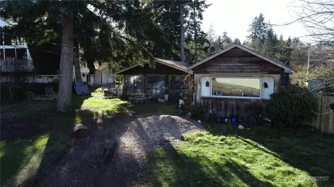 8162 E Cricket Ln, Port Orchard, WA 98366