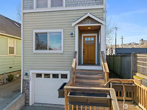 989 21st Ave, Seattle, WA 98122