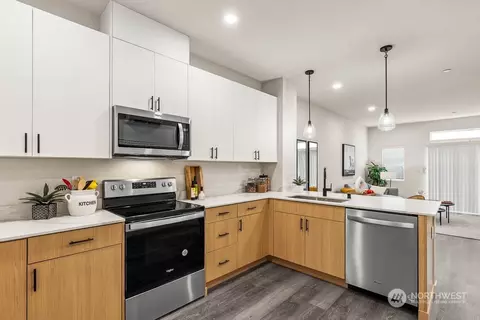 16124 Cascadian Way #H2, Bothell, WA 98012 photo 12