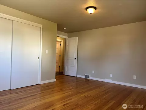 Bedroom - 2225 Jackson Ave, Everett, WA 98203 photo 2 of 9