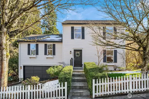 8612 128th Ave NE, Kirkland, WA 98033