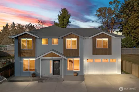 422 SW 124th St, Burien, WA 98146