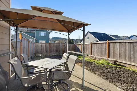 Exterior - 302 Phoenix Ave SW, Orting, WA 98360 photo 3 of 4