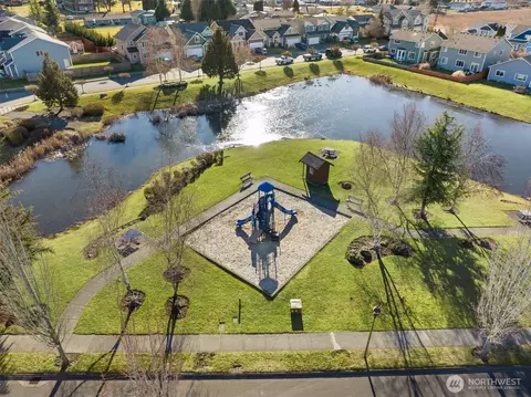 View/Area - 302 Phoenix Ave SW, Orting, WA 98360 photo 6 of 7