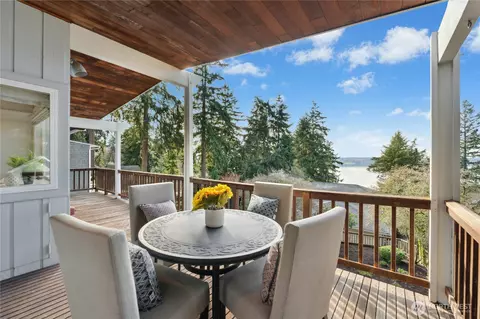 14605 SW 25th Ave SW, Burien, WA 98166