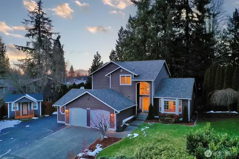 3833 Serene Way, Lynnwood, WA 98087