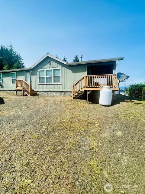 30 Raymond St, Clallam Bay, WA 98326