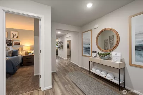 Entry Way - 139 Willowbrook Dr, Chehalis, WA 98532 photo 2 of 3