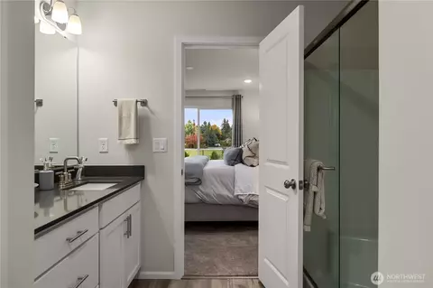 Bath - 139 Willowbrook Dr, Chehalis, WA 98532 photo 1 of 2