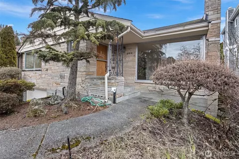 3218 44th Ave W, Seattle, WA 98199