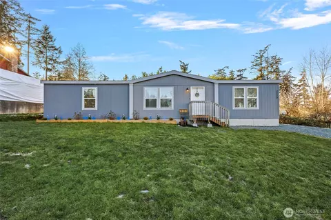 2539 Olympic Dr, Oak Harbor, WA 98277