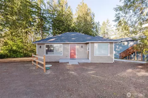 10229 Frontier Pl NW, Silverdale, WA 98383