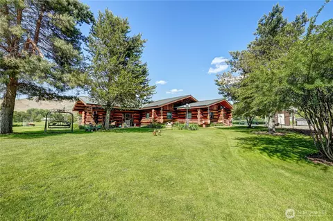 Exterior - 2992 State Route 153 Hwy, Twisp, WA 98856 photo 1 of 4