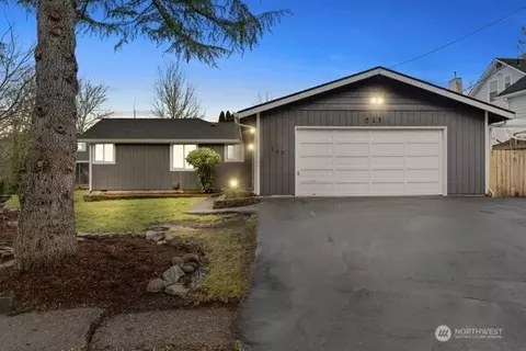 248 Crescent Dr, Kelso, WA 98626