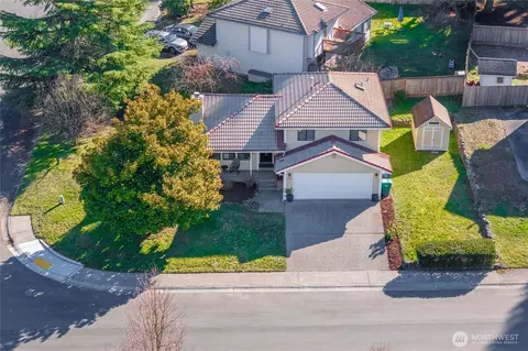 5305 SW 324th Pl, Federal Way, WA 98023