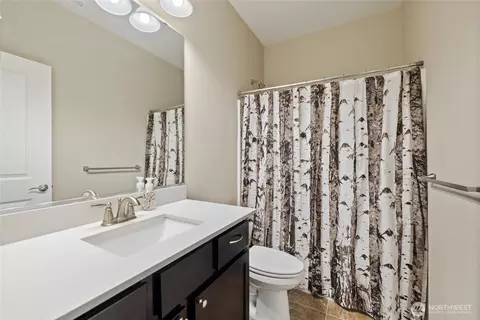 Bath - 601 Petersen Dr E, Enumclaw, WA 98022 photo 3 of 3