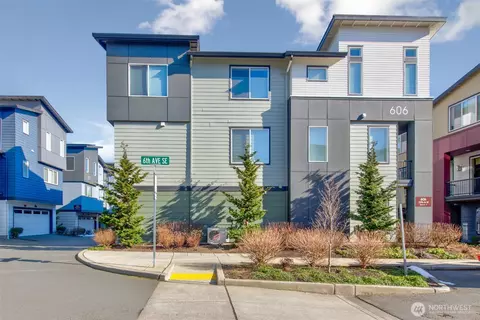 606 237th St SE #D, Bothell, WA 98021