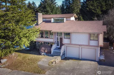 14627 62nd Pl W, Edmonds, WA 98026