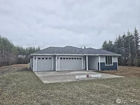 28 Barrett Rd, Montesano, WA 98563
