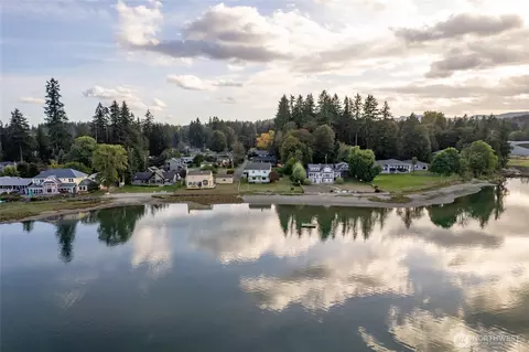 4412 Dyes Inlet Rd NW, Bremerton, WA 98312