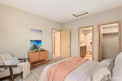 Bedroom - 15300 112th Ave NE #C208, Bothell, WA 98011 photo 2 of 3