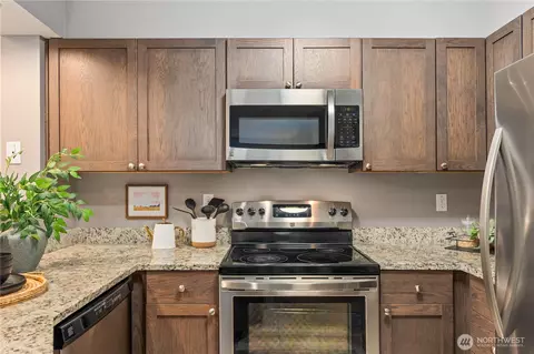 Kitchen - 15300 112th Ave NE #C208, Bothell, WA 98011 photo 1 of 5