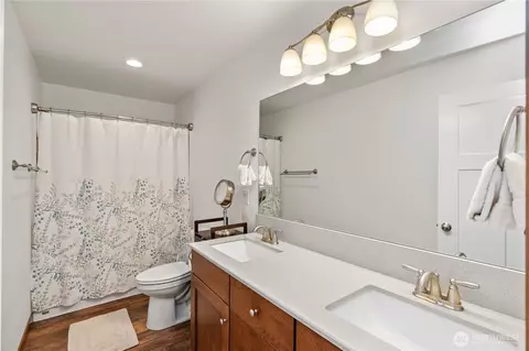 Bath - 2415 Ocean Beach Rd, Copalis Crossing, WA 98536 photo 2 of 2