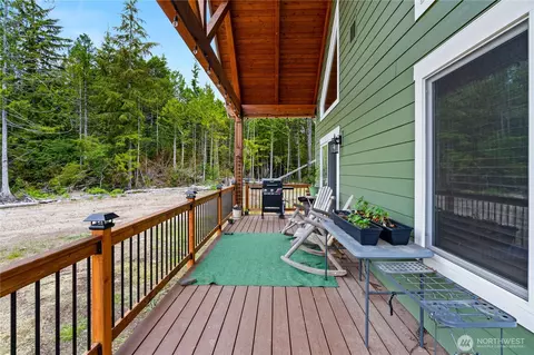 Exterior - 2415 Ocean Beach Rd, Copalis Crossing, WA 98536 photo 4 of 6