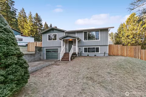 110 Maryhill Dr, Kelso, WA 98626