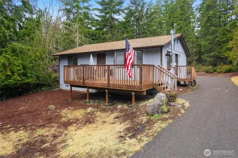 351 E Way To Tipperary St, Shelton, WA 98584