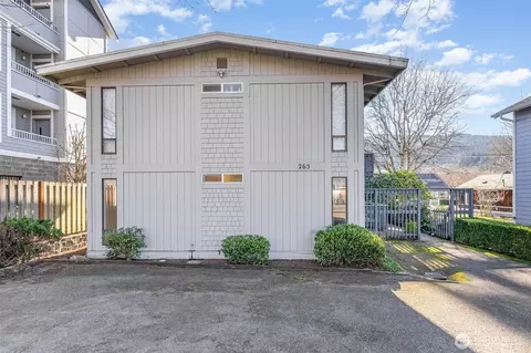 265 E Sunset Way, Issaquah, WA 98027