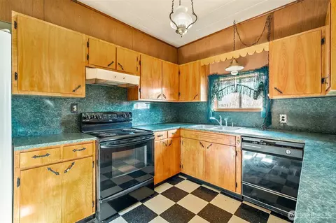 216 SE 1st St, Winlock, WA 98596 photo 17