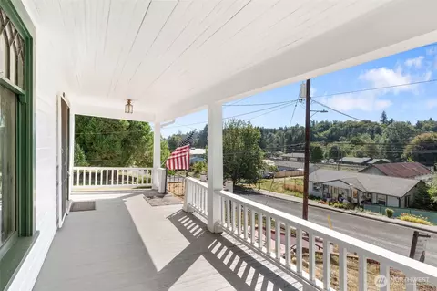 216 SE 1st St, Winlock, WA 98596 photo 7