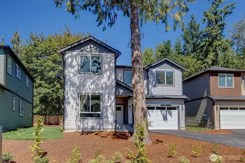 10676 SE 170th Pl #LOT 5, Renton, WA 98055