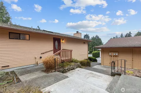 1118 S 249th Pl, Des Moines, WA 98198