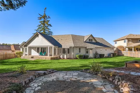 Exterior - 470 E Soderberg Rd, Allyn, WA 98524 photo 5 of 7