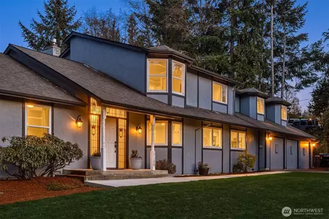 17200 4th Ave SW, Normandy Park, WA 98166