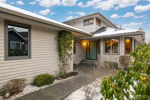 4743 Village Dr #B, Bellingham, WA 98226
