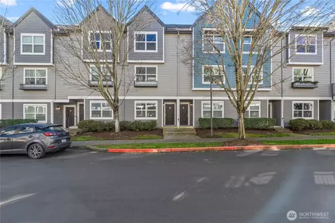 1702 SE Halyard Ln, Vancouver, WA 98661