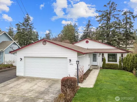 450 W Whidbey Ave, Oak Harbor, WA 98277