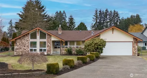 1225 Kenya Ct SE, Lacey, WA 98503