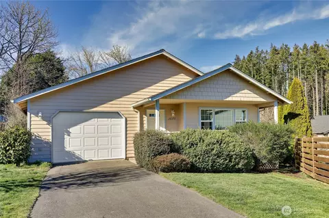 26377 Barrett Rd NE, Kingston, WA 98346