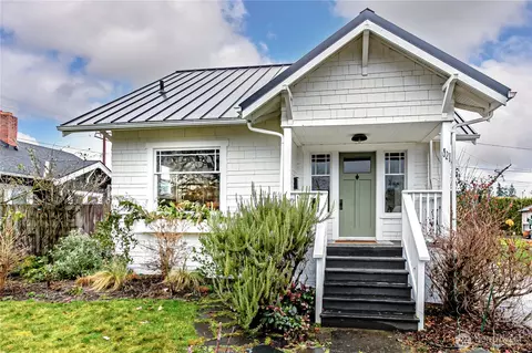 821 Sumner Ave, Sumner, WA 98390