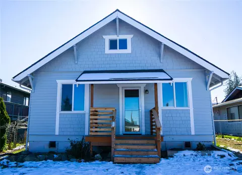 426 E Lopez Ave, Port Angeles, WA 98362