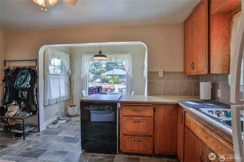 Kitchen - 310 S Cabot Rd, Everett, WA 98203 photo 2 of 2