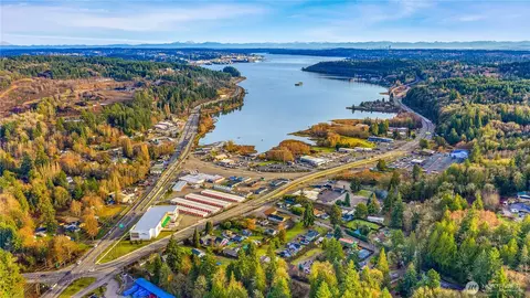 3013 W State Highway 16, Bremerton, WA 98312