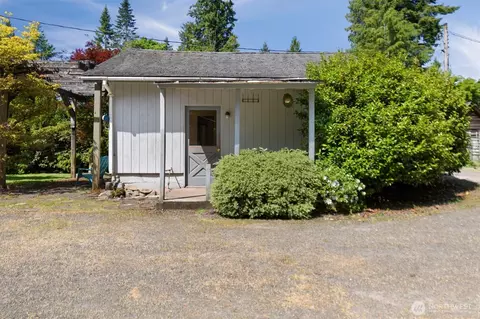 331 Buland Dr, Castle Rock, WA 98611