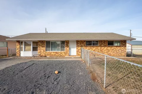 153 E Street St NE, Ephrata, WA 98823